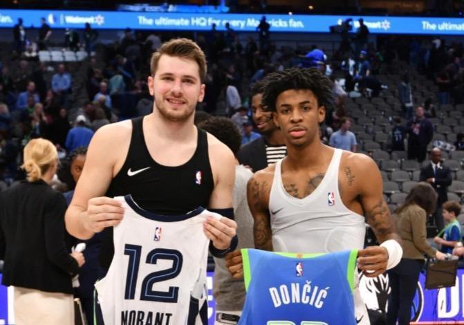 的三重谜团 的三重谜团